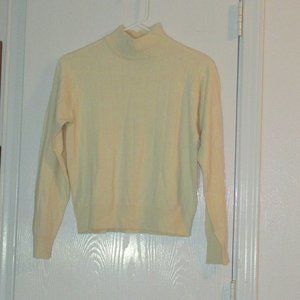 JENNIFER MOORE Yellow Mock Turtleneck Sweater Medium